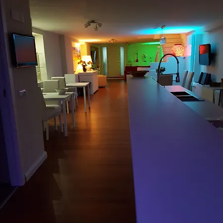 Ruins De Charme Couette-café