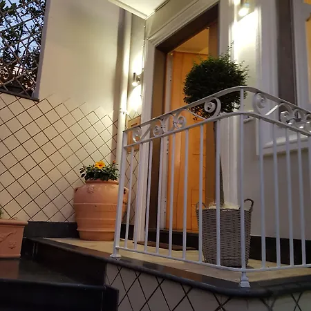 Ruins De Charme Couette-café